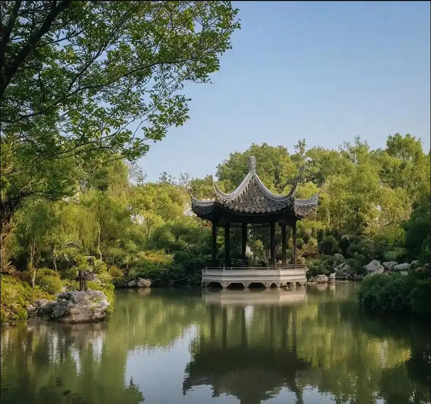 大余县妩媚餐饮有限公司